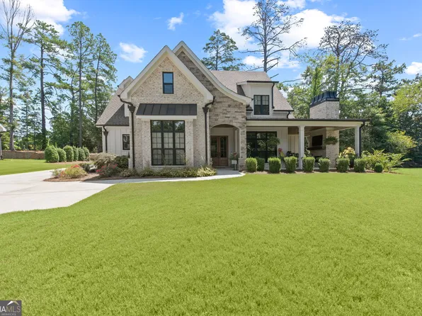 12 Sanford Dr, Newnan, GA 30263
