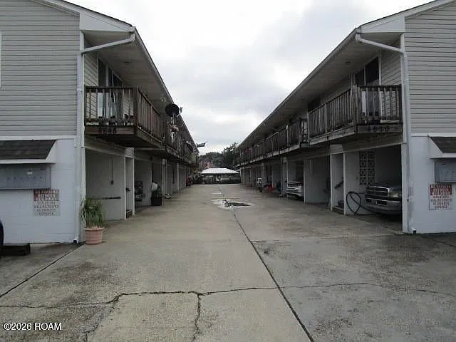 4648 Pontchartrain Dr