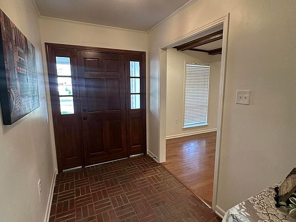 4th image of 605 Woodland Hills Dr