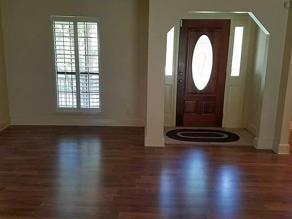 Entry into Livingroom