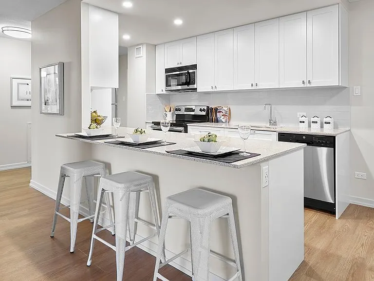 9915 115th St NW — Photo 3