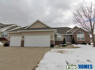 1145 Hampshire Dr, Marion, IA 52302