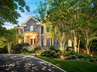 11720 Glen Ct, Potomac, MD 20854