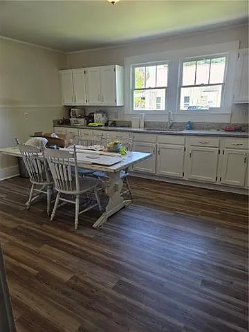 2130 Jefferson St — Photo 15
