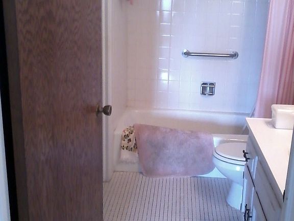 4th image of 8000 W Foster Ln APT 201
