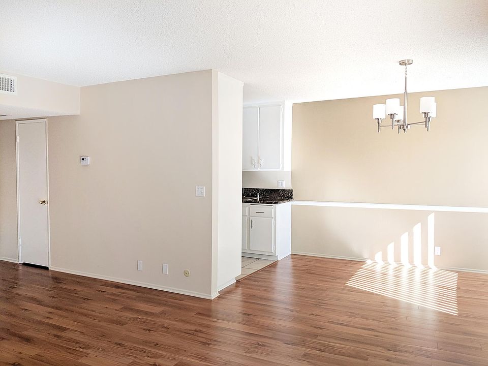 1st image of 366 S Mentor Ave APT 205