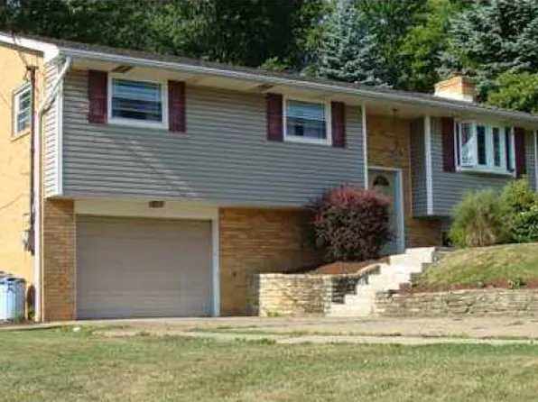 116 Pleasant Valley Dr, Monongahela, PA 15063
