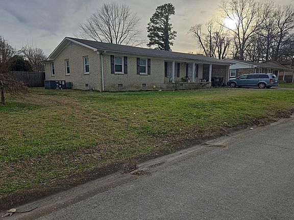 3rd image of 1011 Sam Davis Rd