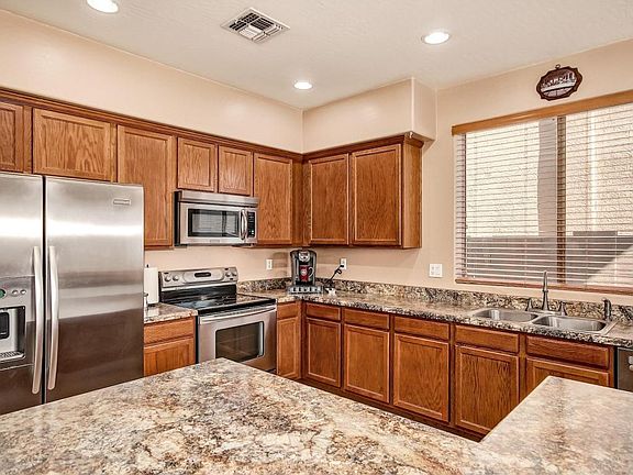 2nd image of 8403 W Palo Verde Ave
