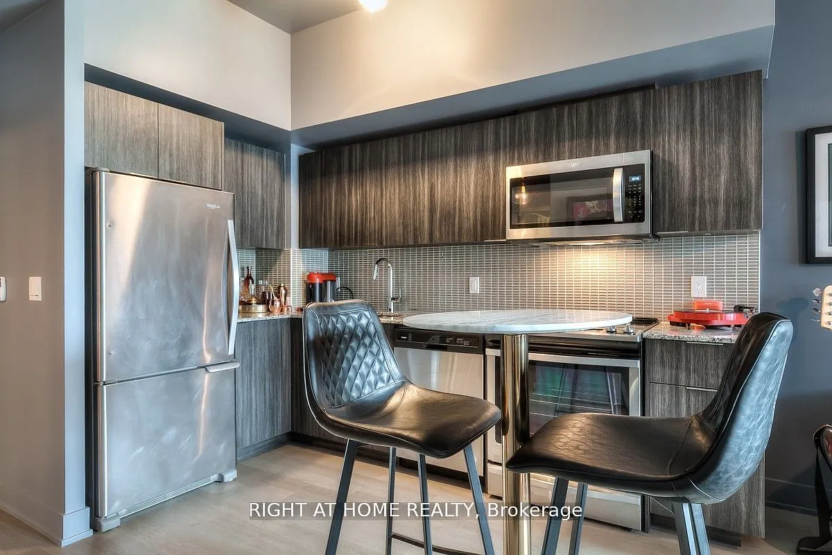 1 bed, $2,500 — Photo 3