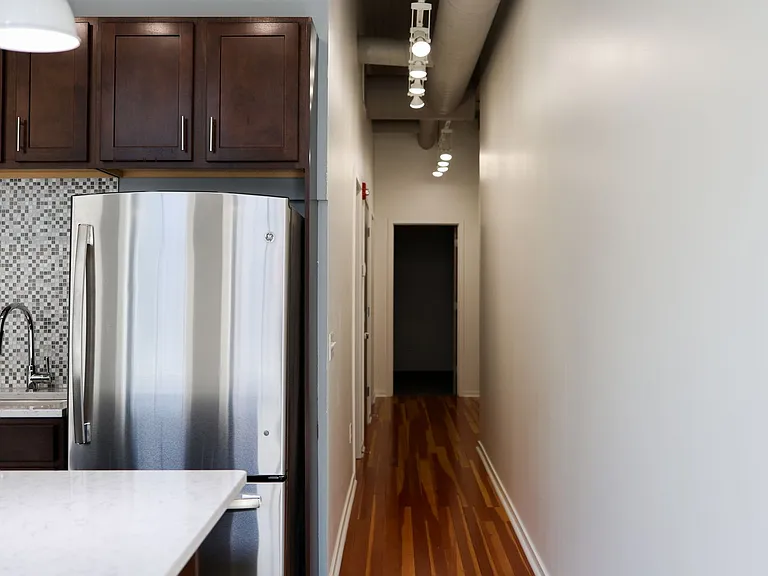 1213 Harney St — Photo 45