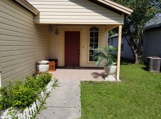 734 Century Point Dr E, Jacksonville, FL 32216