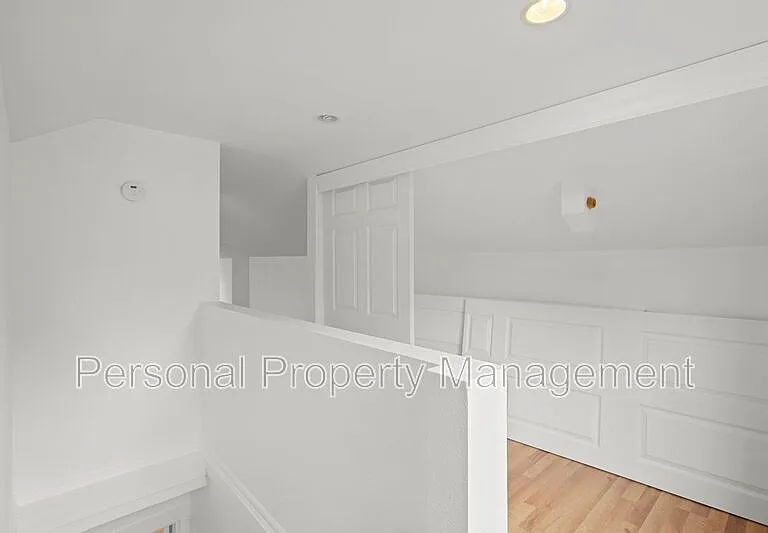1346 NW Couch St — Photo 21