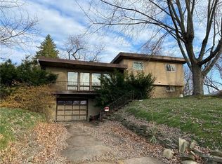 452 Blackberry Dr, Monroeville, PA