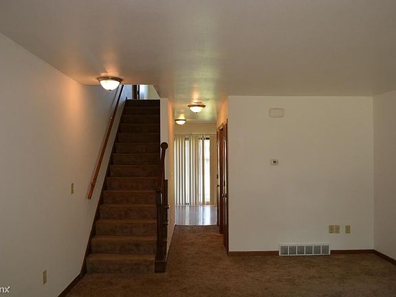 6154_West_Port_Avenue_4