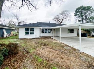 808 14th St, Nederland, TX 77627