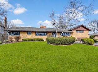 6606 W 93rd St, Oak Lawn, IL
