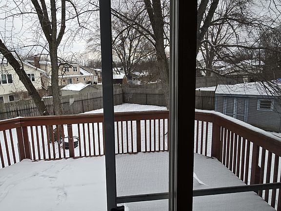 3rd image of 2 Willow Ct