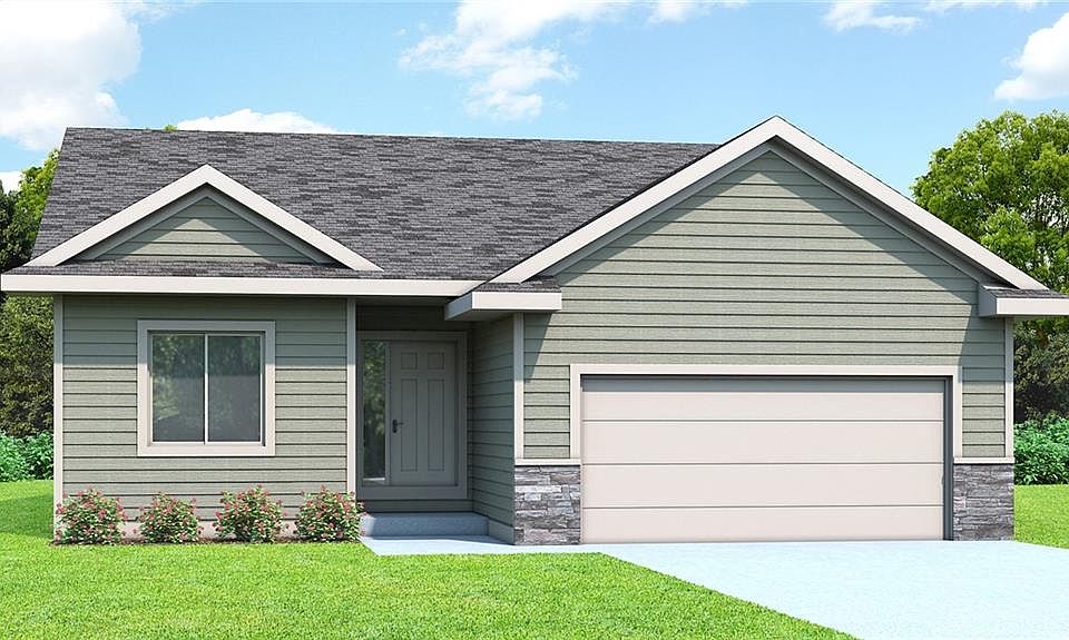 1st image of 796 McIntosh NE