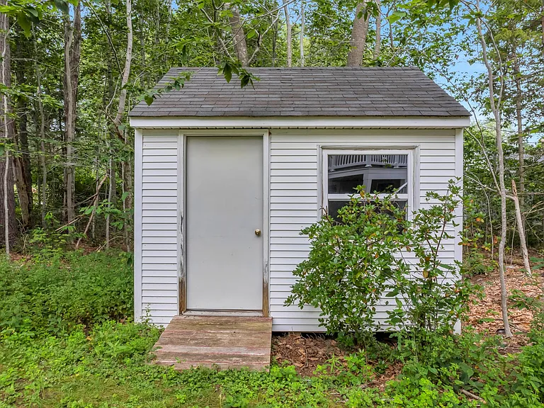 13 Dean Rd — Photo 41