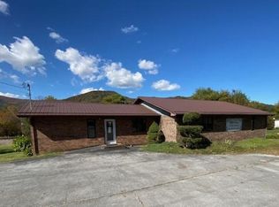 1975 Chestoa Pike, Erwin, TN 37650