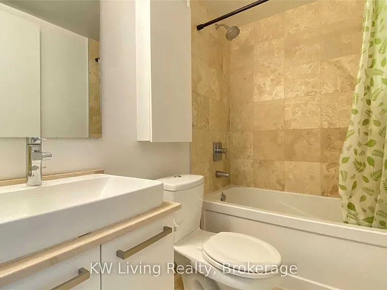12 York St #406 — Photo 6