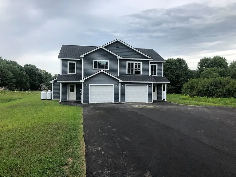 15 Dunlap Rd — Photo 1