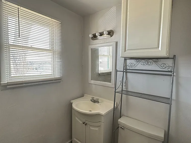 1001 Walnut Dr — Photo 6