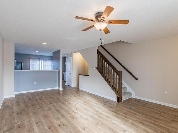 5th image of 5271 Royal Arch Cascade Dr