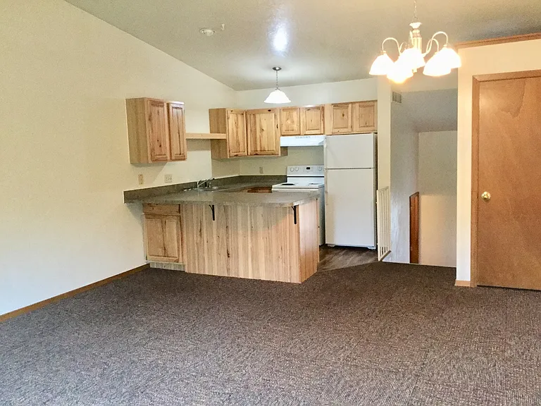 806 Spartan Dr #A-D — Photo 3