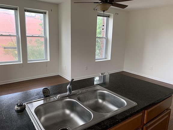 2nd image of 70 Morris St #10501087