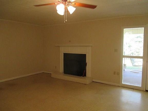 5th image of 1614 Cedar Dr