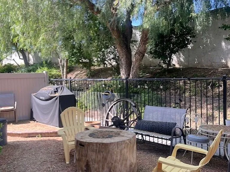 41283 Ashton Cir #B — Photo 9
