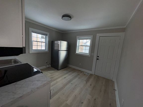 4th image of 329 Wheeler Ave #A