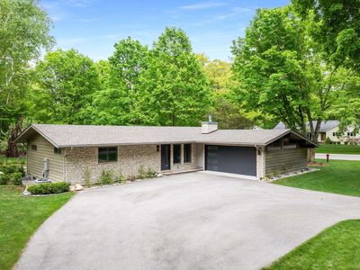570 Michigan Ave, Frankfort, MI, 49635