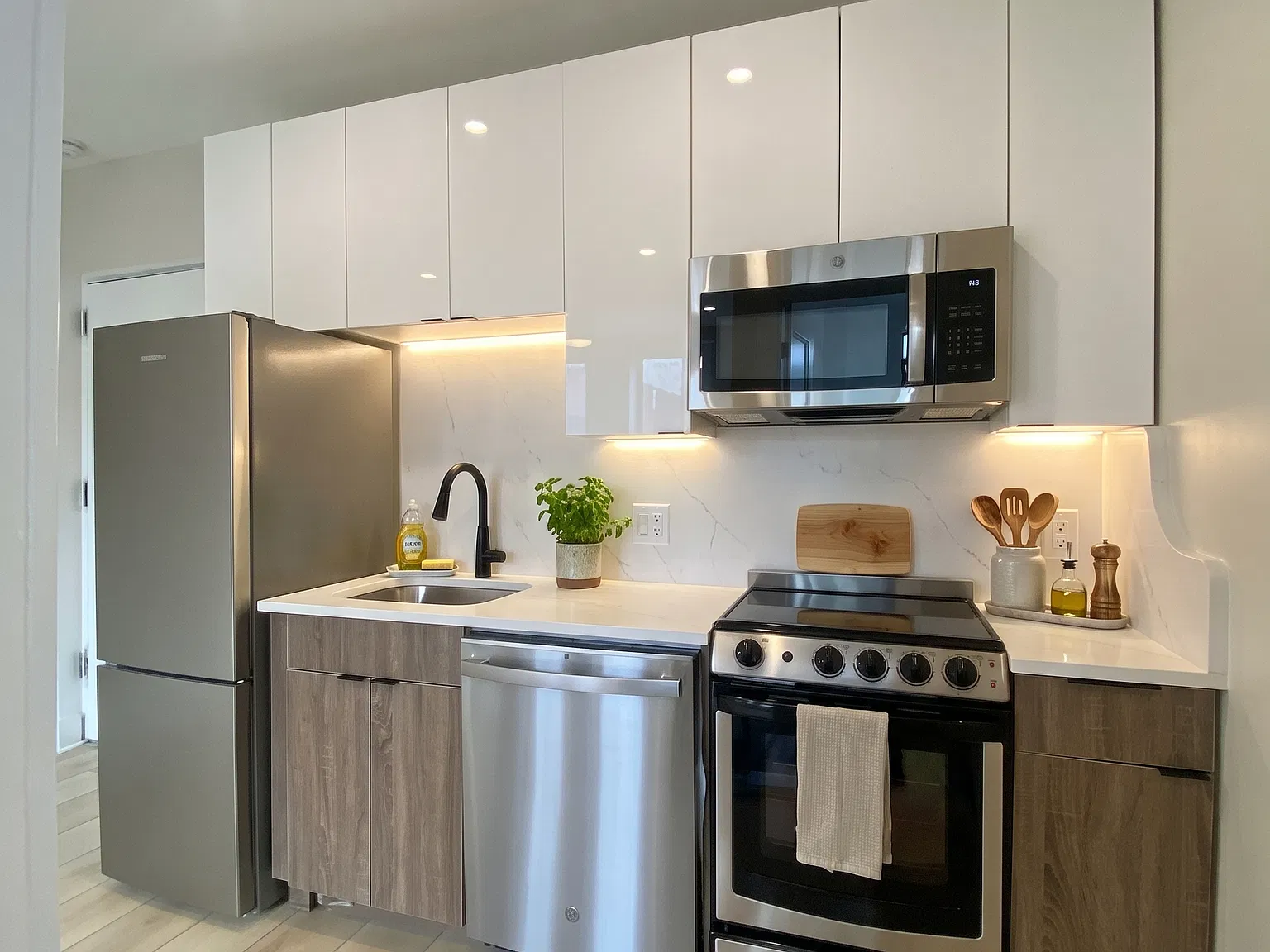 292 Lincoln Place — Photo 3