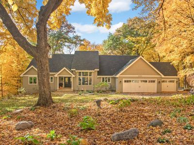 5250 Saint Albans Bay Rd, Shorewood, MN, 55331