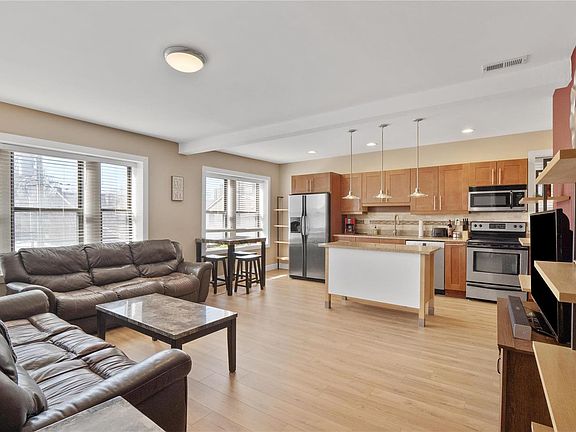4th image of 4228 McPherson Ave APT 214