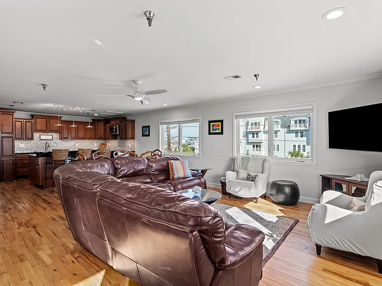 306 Lake Park Blvd S #302 — Photo 17