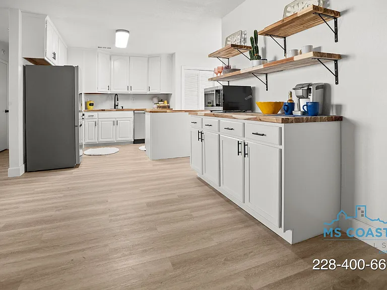 218 Dogwood Dr — Photo 14