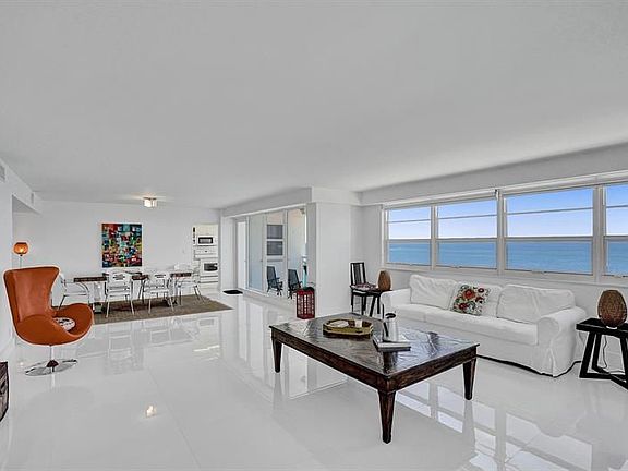3rd image of 3430 Galt Ocean Dr APT 907