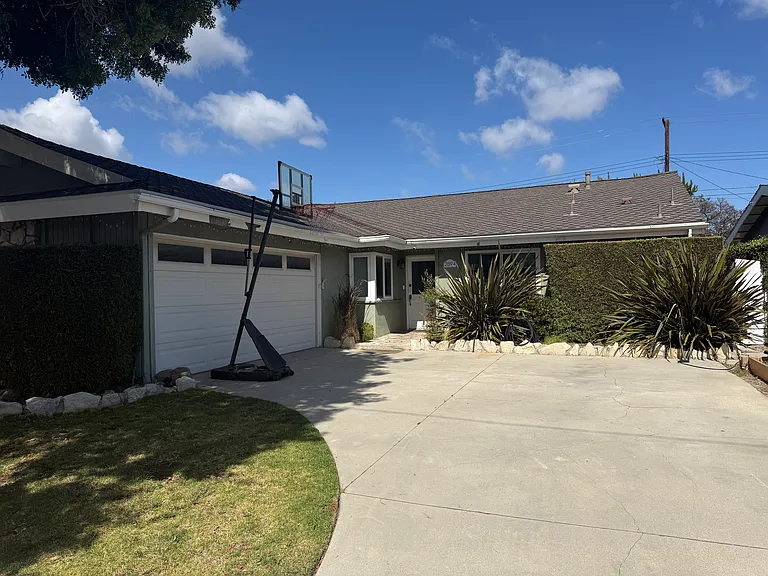 2894 Fidler Ave — Photo 1