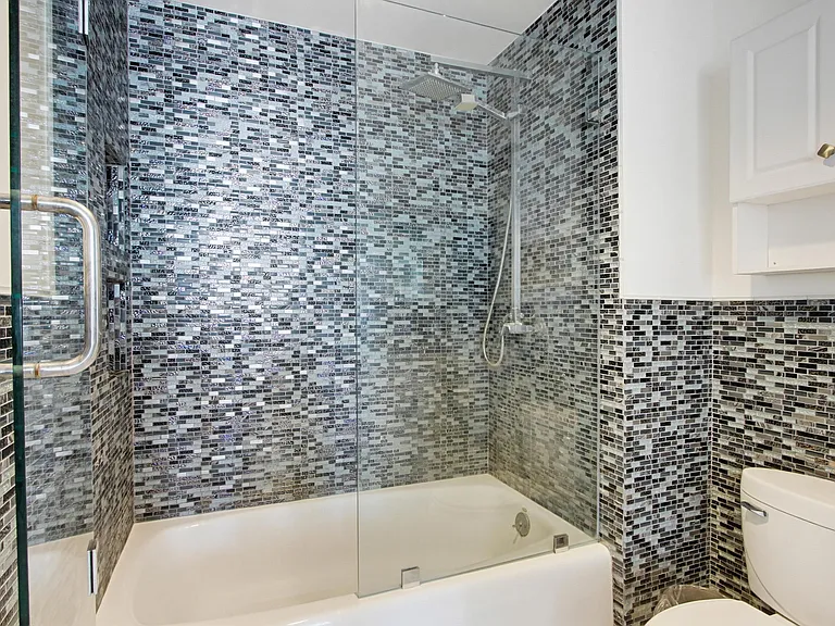 645 Front St #1208 — Photo 31