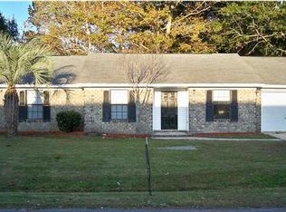 115 Pinewood St, Ladson, SC 29456