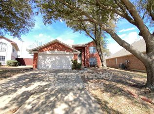 5204 Vista Verde Dr, Arlington, TX 76017