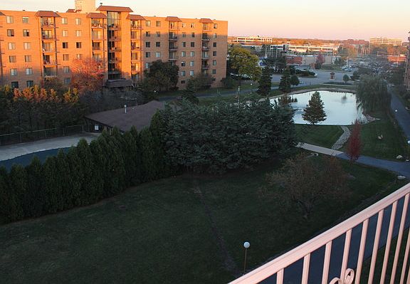 2nd image of 1747 W Crystal Ln Unit 606