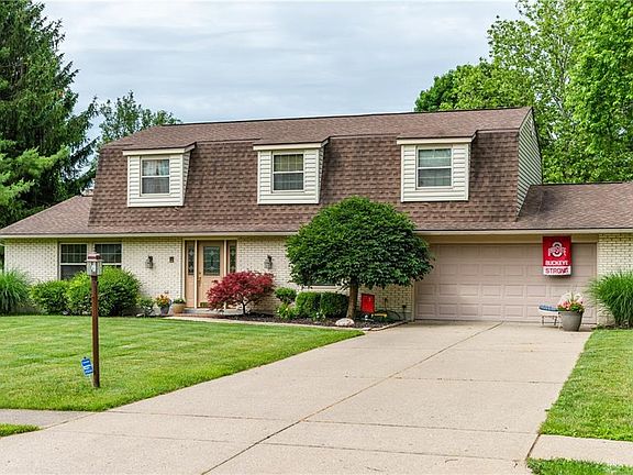 2nd image of 2004 Meadow Side Ln