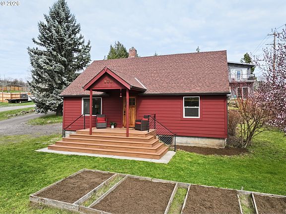 3rd image of 180 NW Spring St