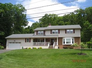 552 Bittersweet Ter, Bridgewater, NJ 08807