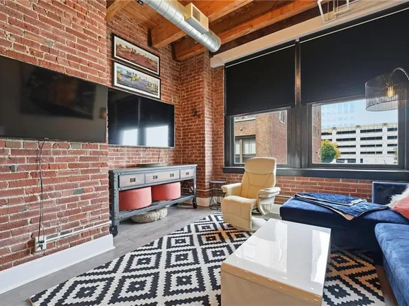 706 Broadway Blvd APT 201, Kansas City, MO 64105